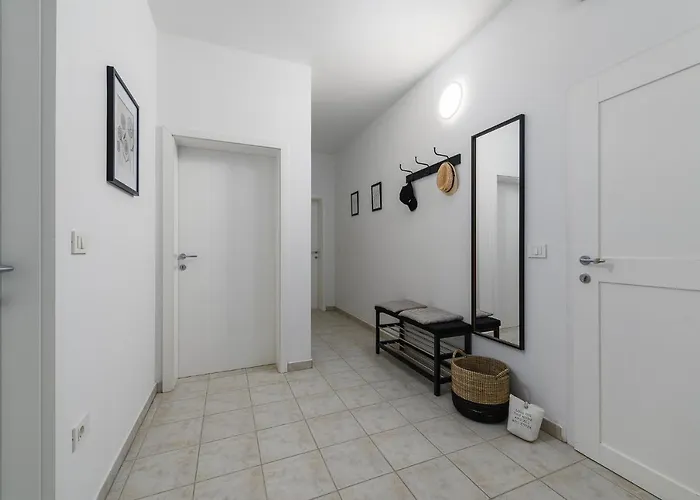 Tramontana Near The In - Umag * Bašanija